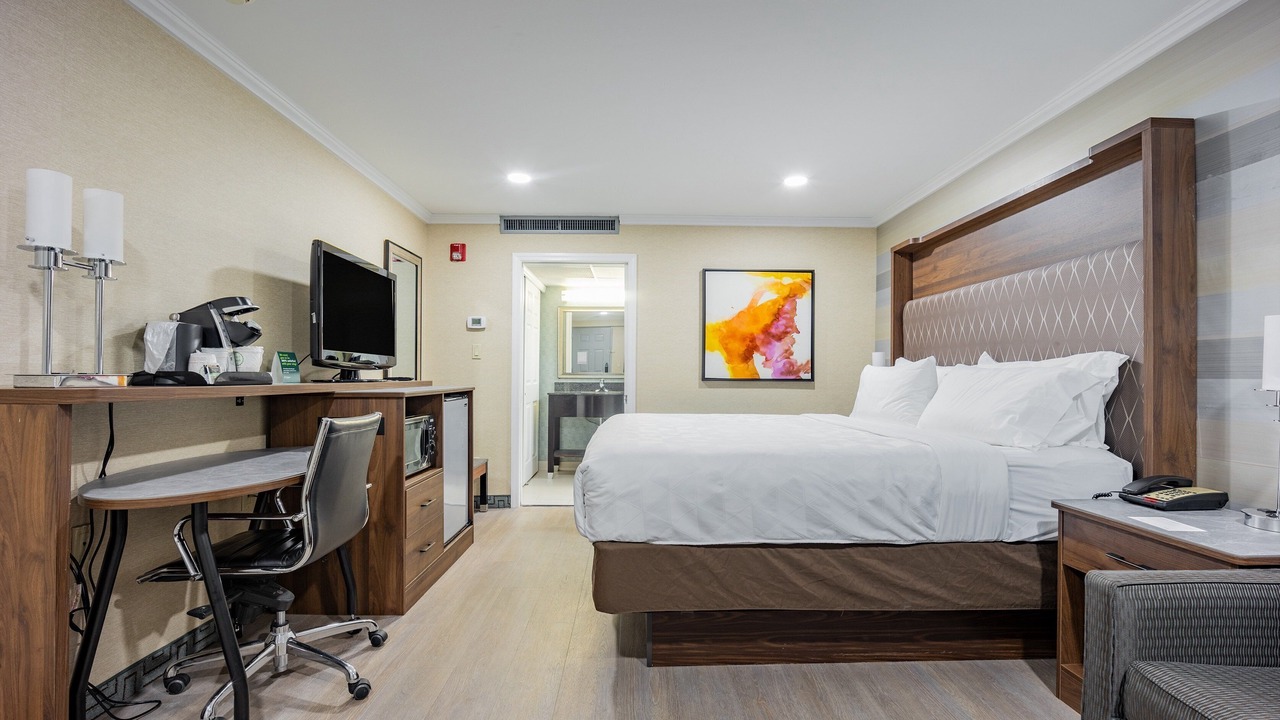 Photo of Bedroom in Plainview