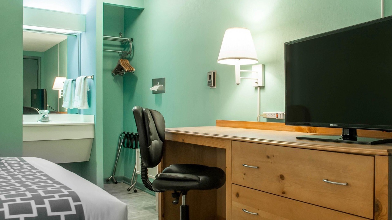 Photo of Bedroom in Blasdell