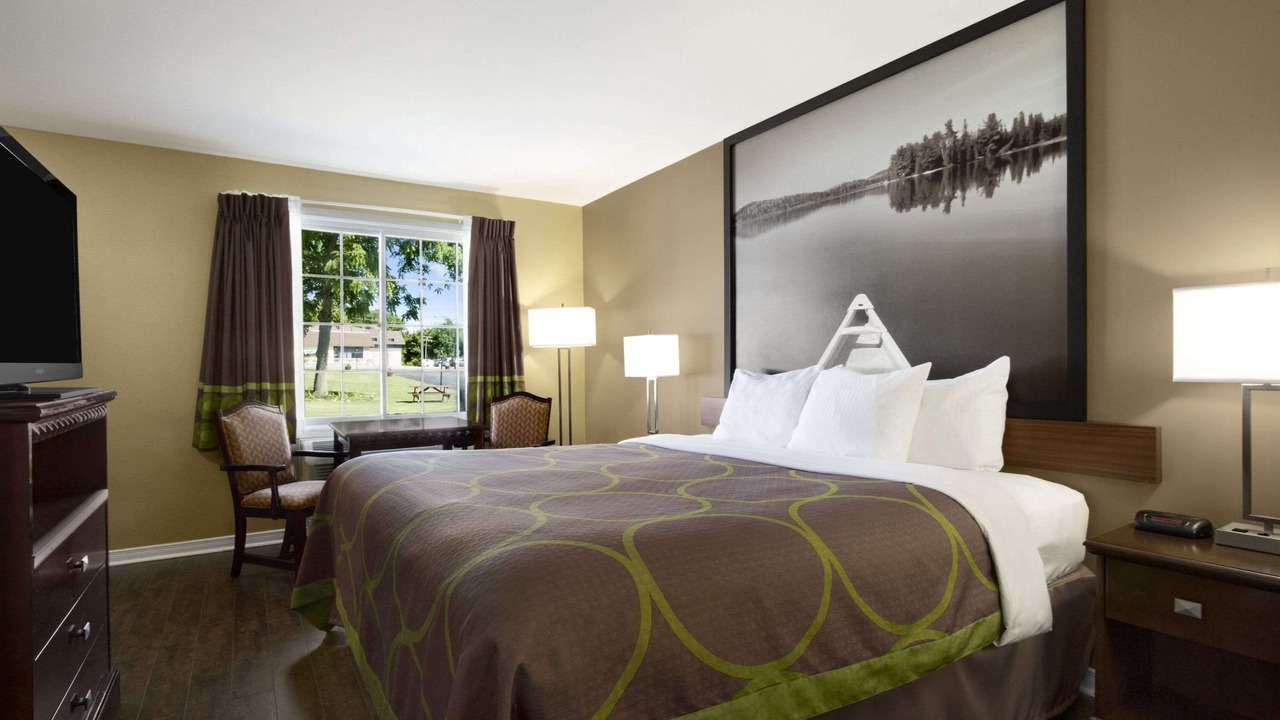 Photo of Bedroom in Addison