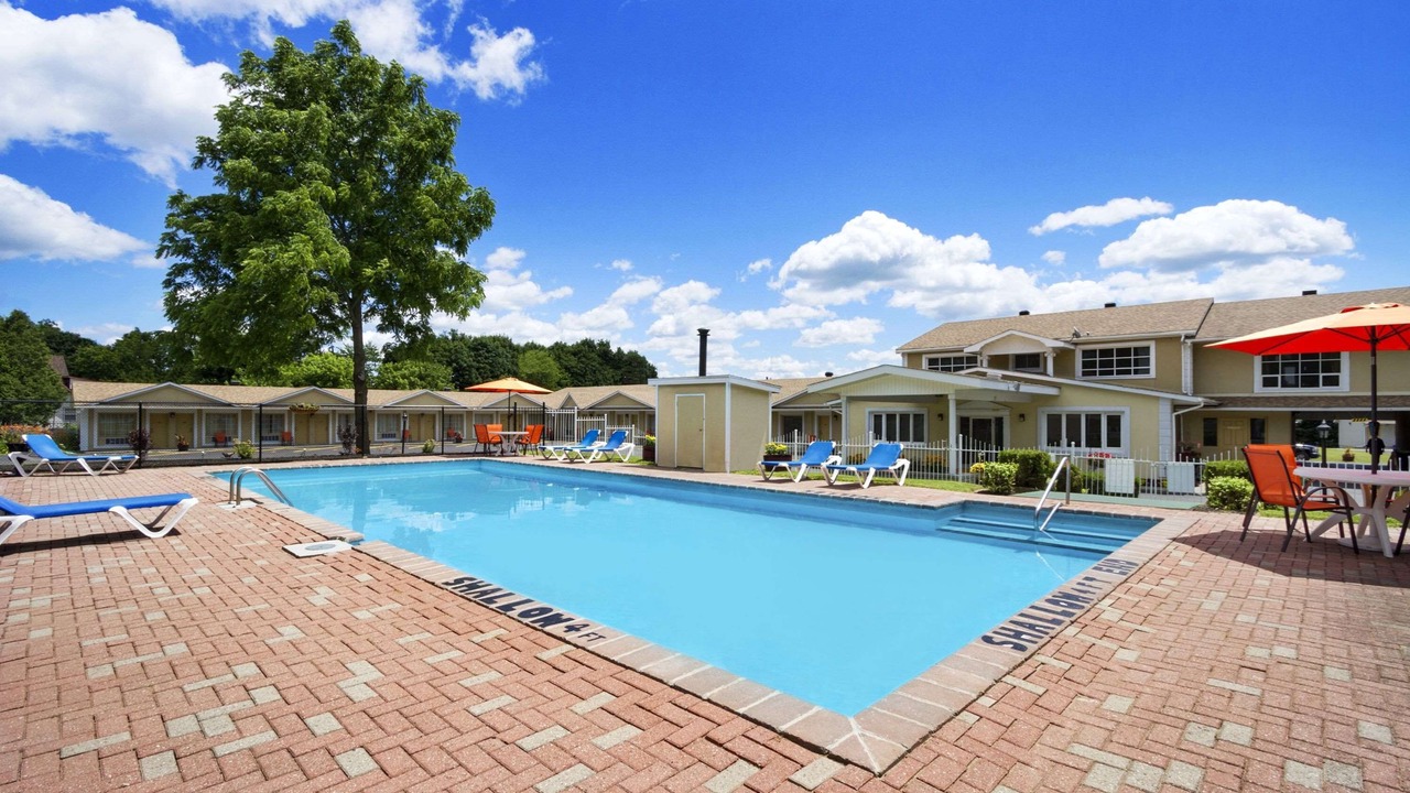 Photo of Outdoor in Addison