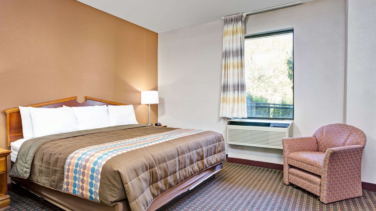 Photo of Bedroom in Hernando