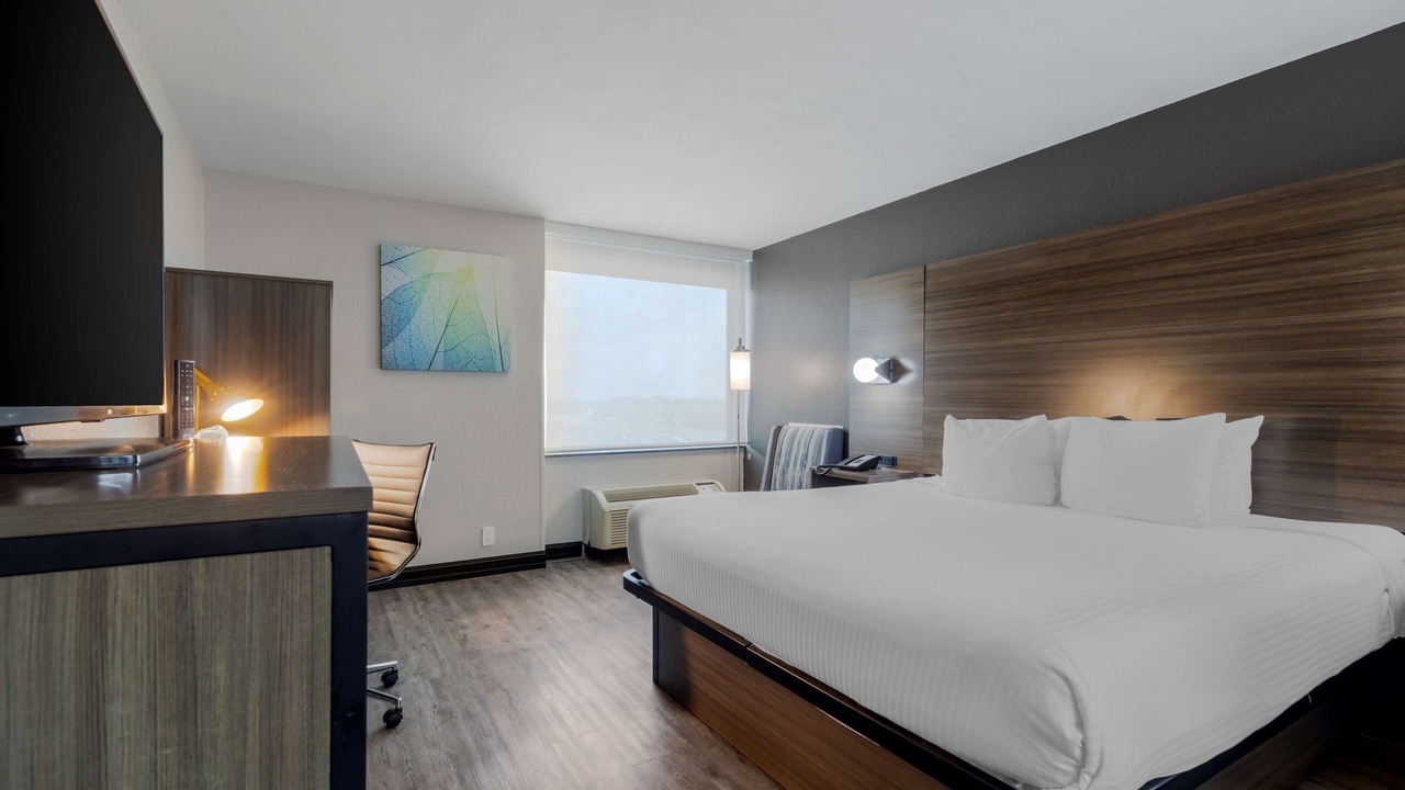 Photo of Bedroom in Central City