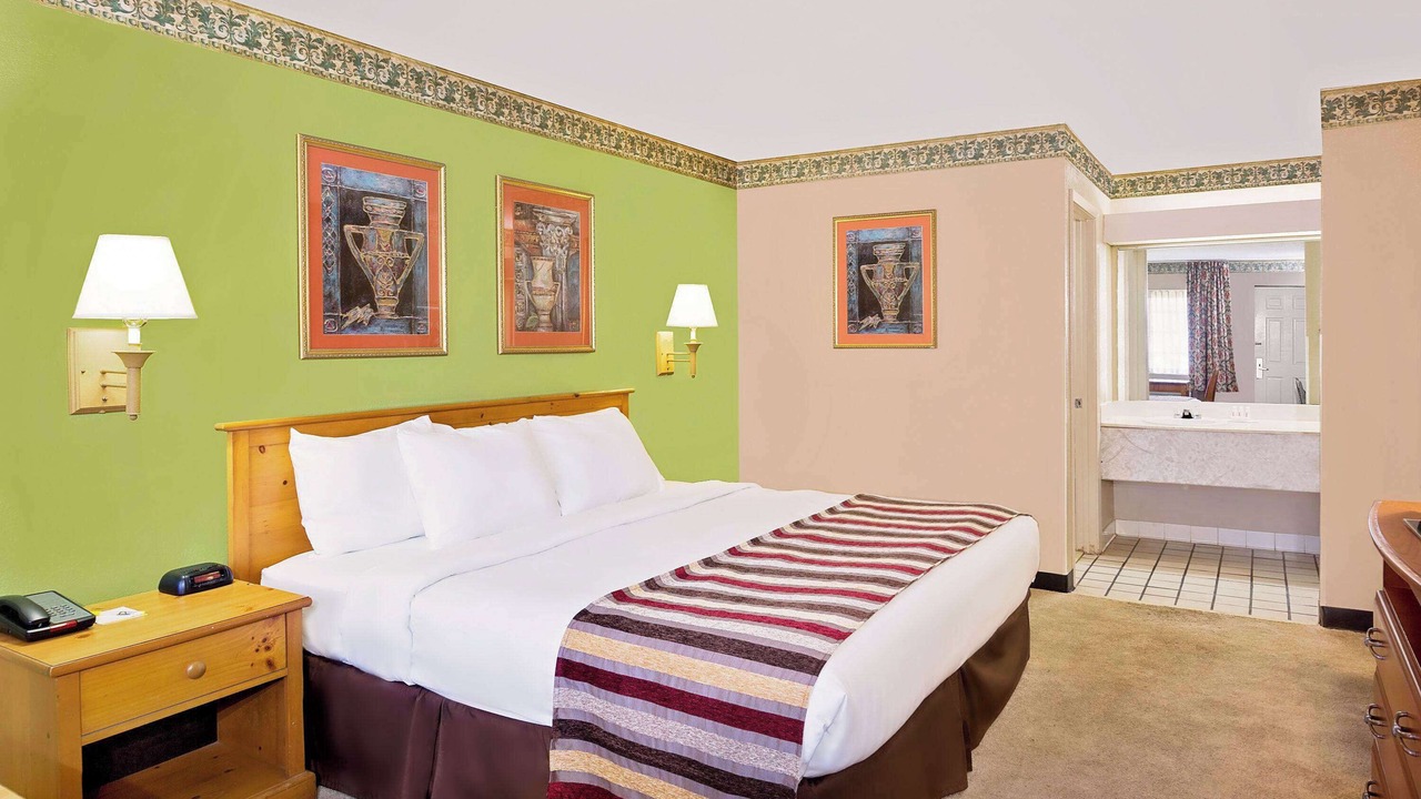 Photo of Bedroom in Starkville