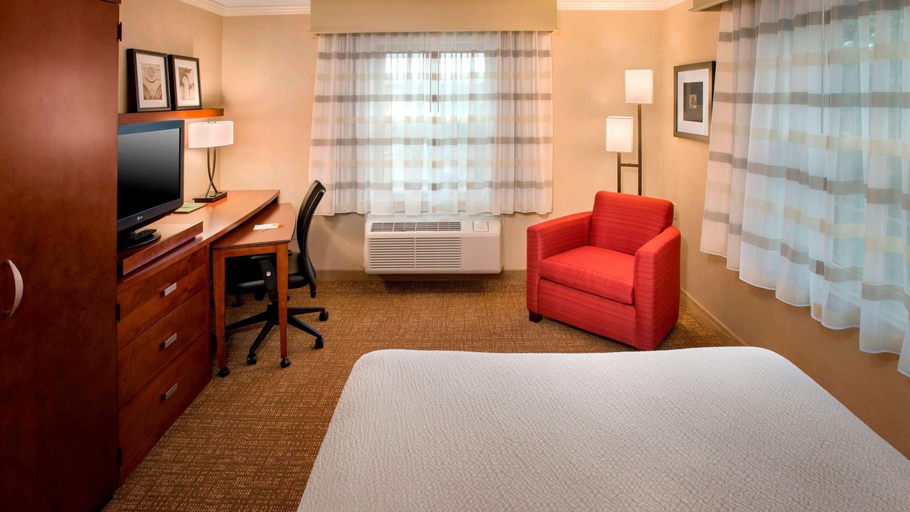 Photo of Livingroom in Danvers