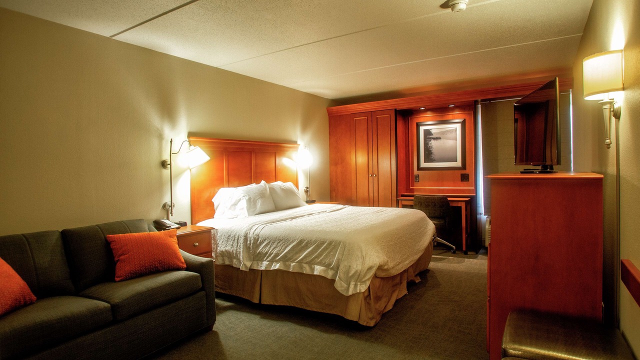 Photo of Bedroom in Wheeling