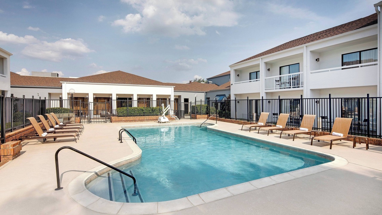 Photo of Outdoor in Addison