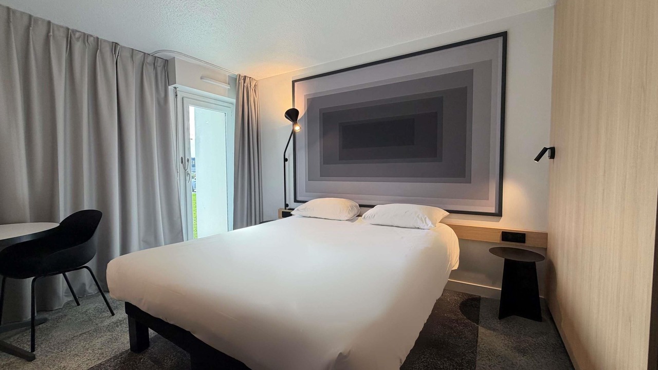 Photo of Bedroom in Cesson-Sevigne
