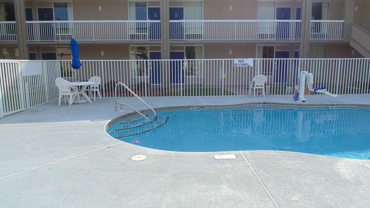 Photo of Outdoor in Adel