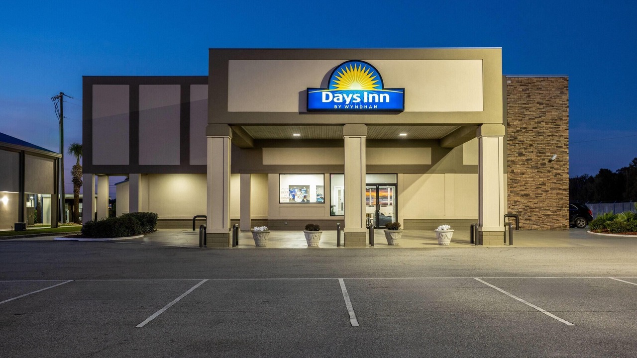 Photo of Outdoor in Adel