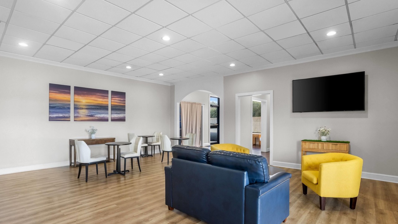 Photo of Others in Adel