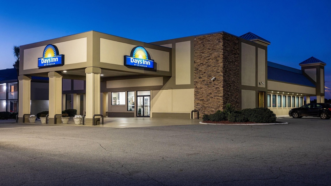 Photo of Outdoor in Adel