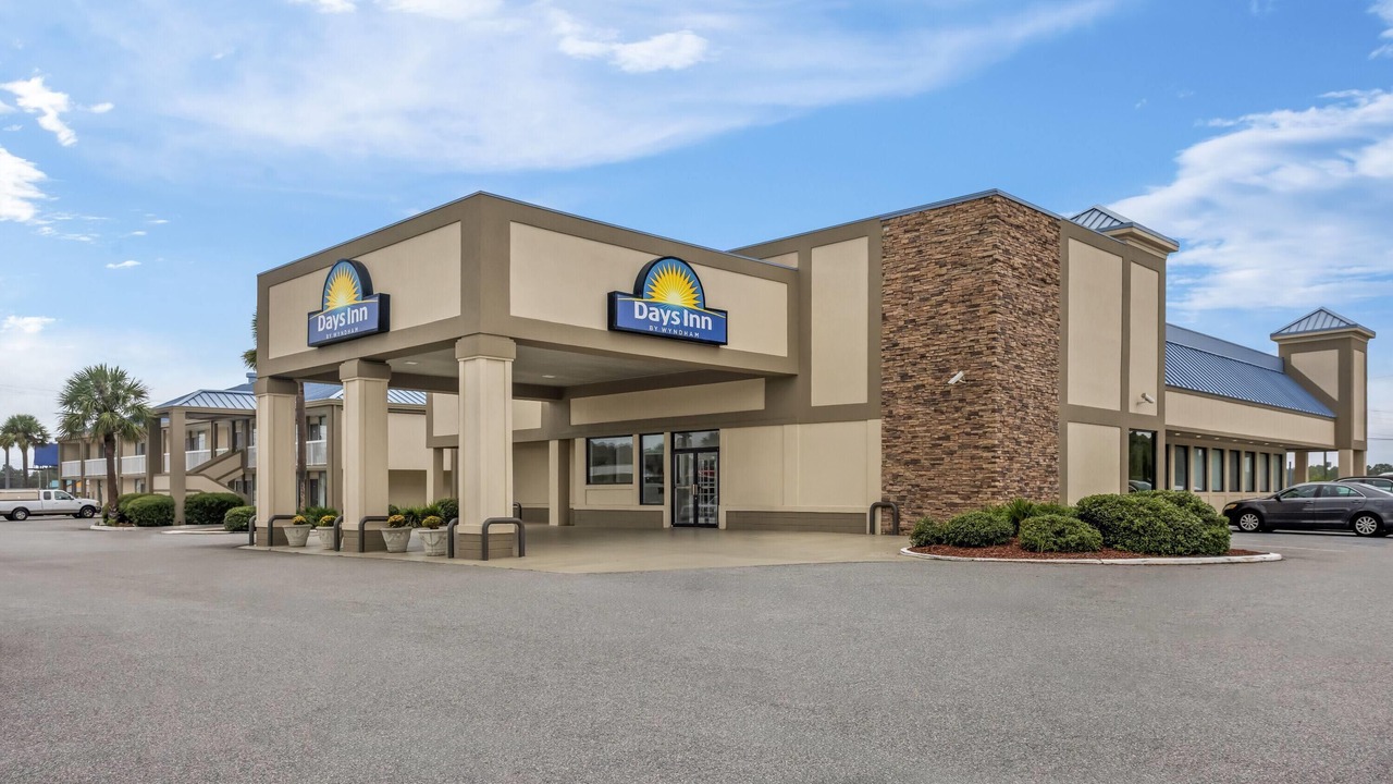 Photo of Outdoor in Adel