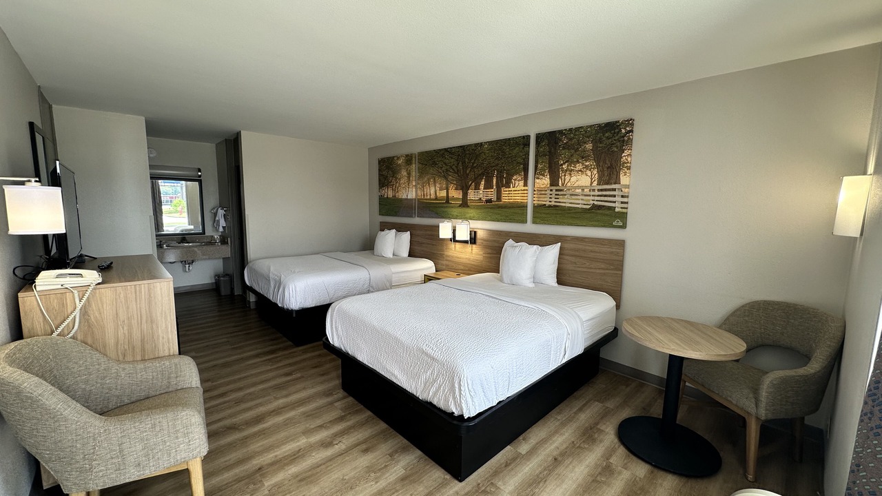 Photo of Bedroom in Adel