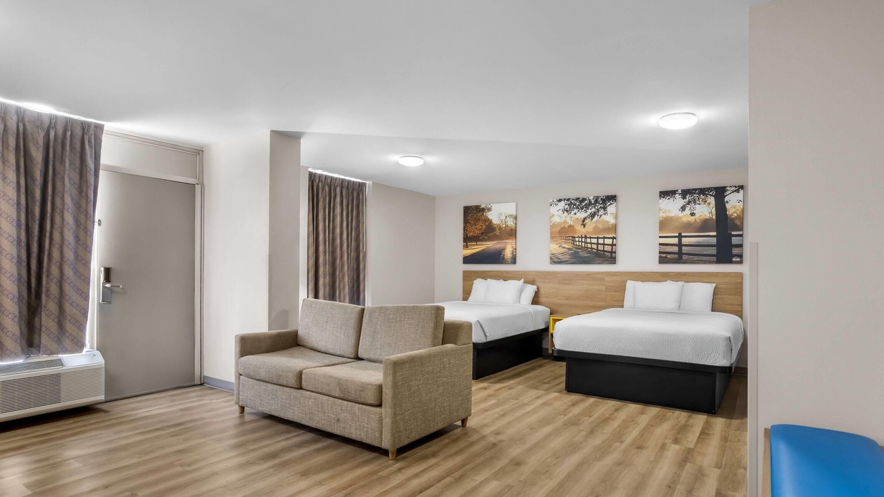 Photo of Bedroom in Adel