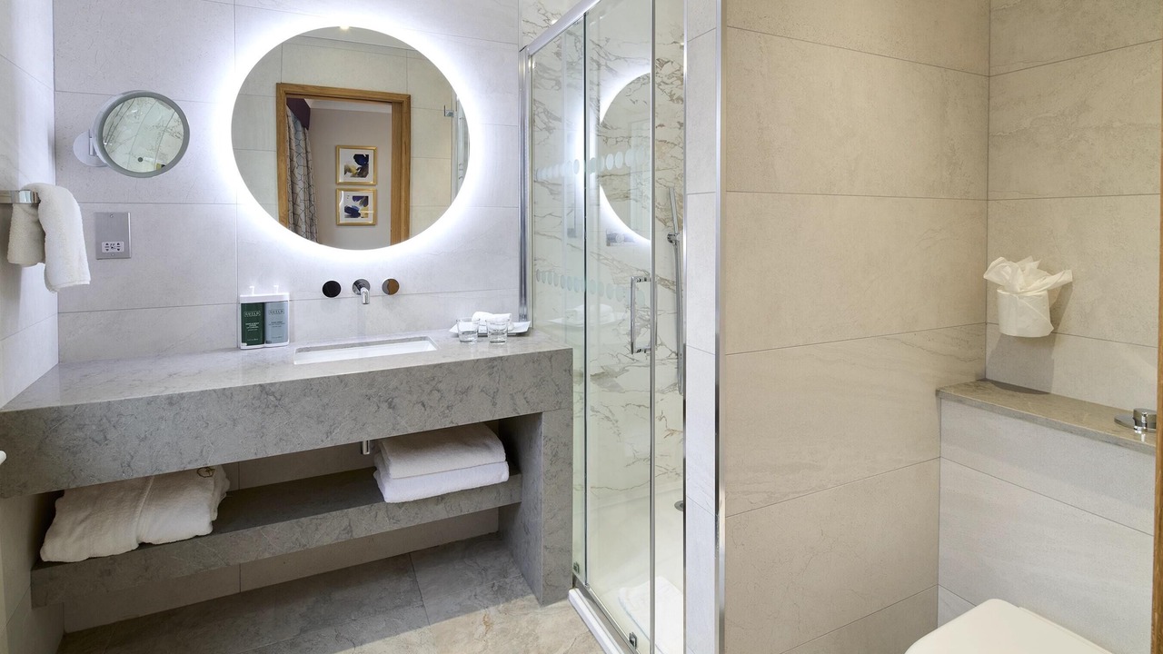 Photo of Others in Brompton & Hans Town