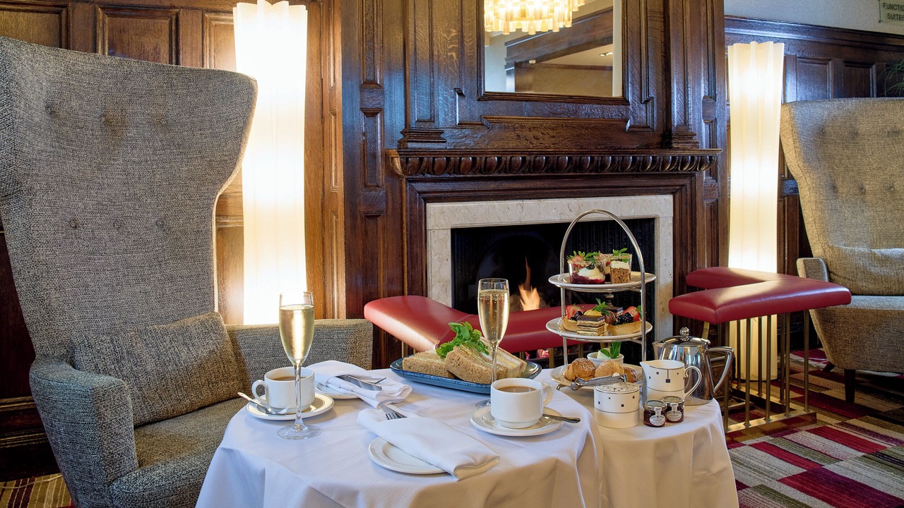 Photo of Livingroom in Brompton & Hans Town