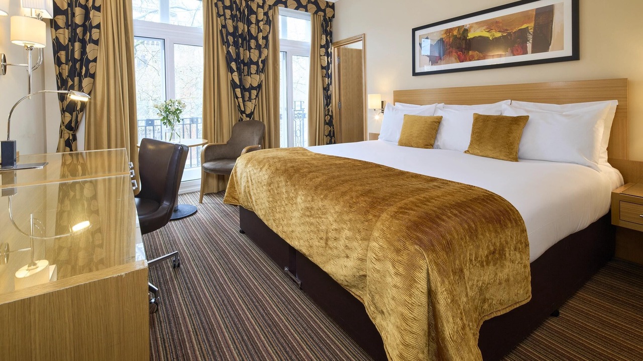 Photo of Bedroom in Brompton & Hans Town