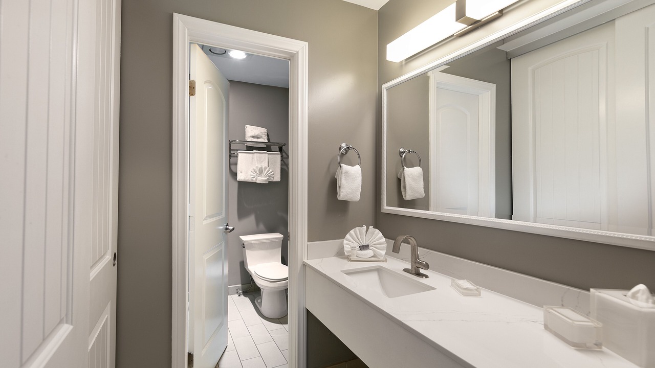 Photo of Bathroom in Motel District