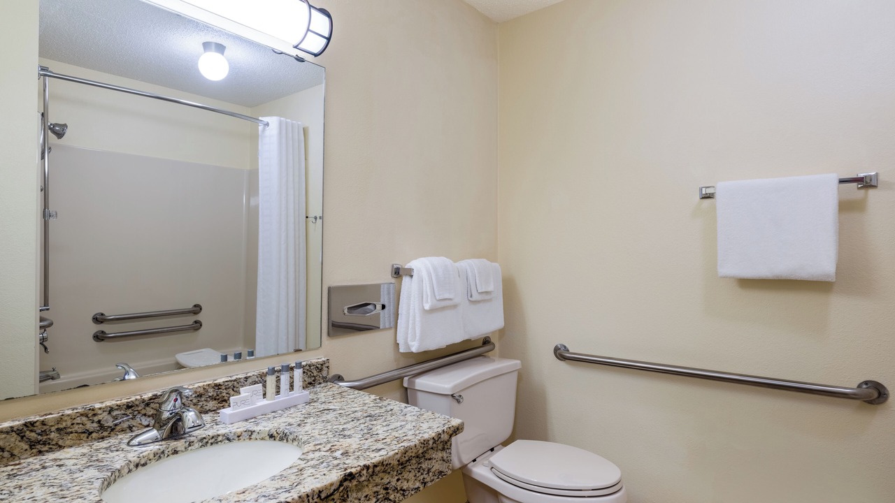 Photo of Bathroom in Two Harbors