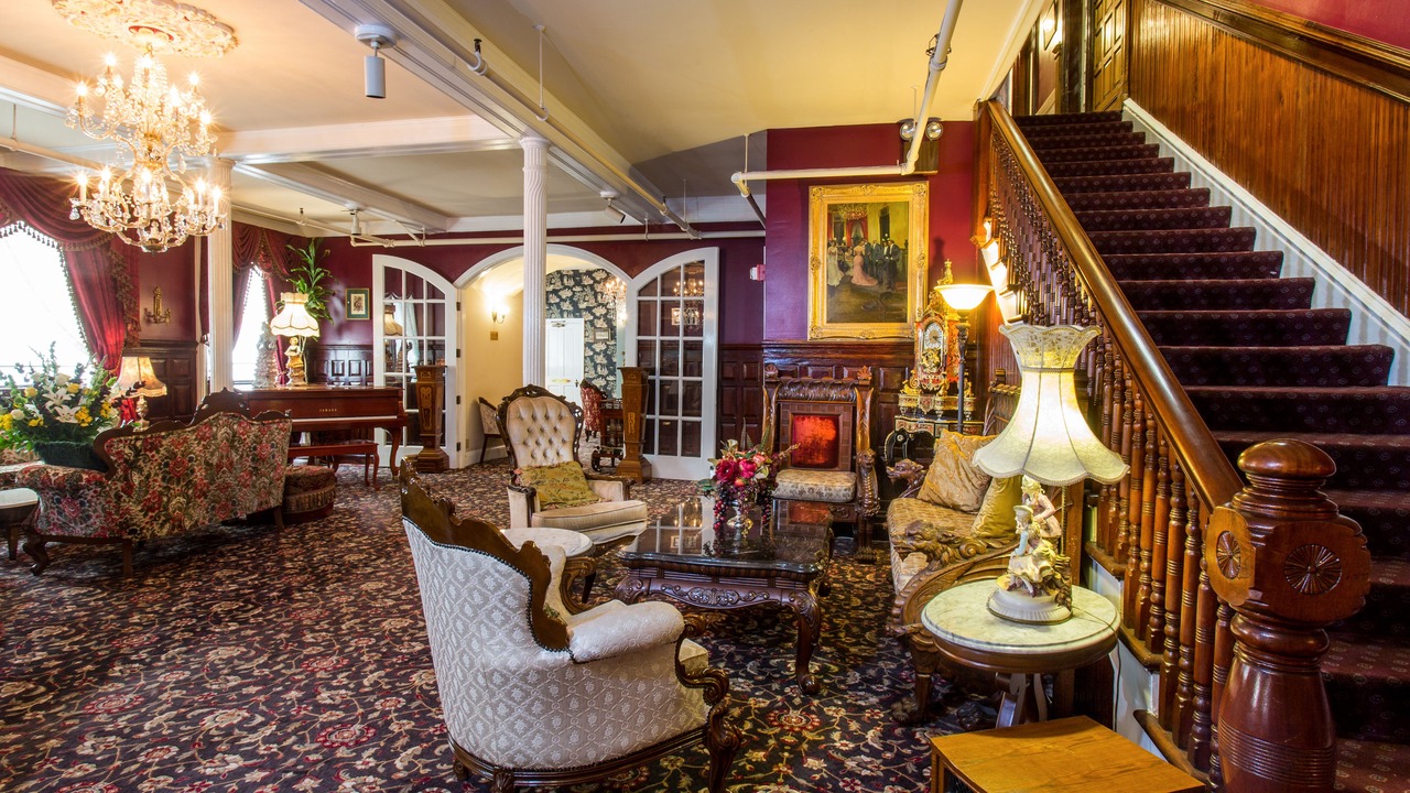 Photo of Livingroom in Lower Pacific Heights