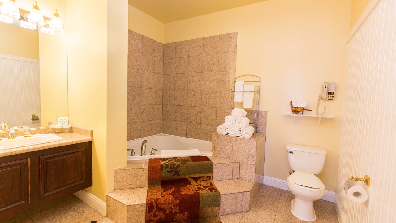 Photo of Bathroom in Lower Pacific Heights