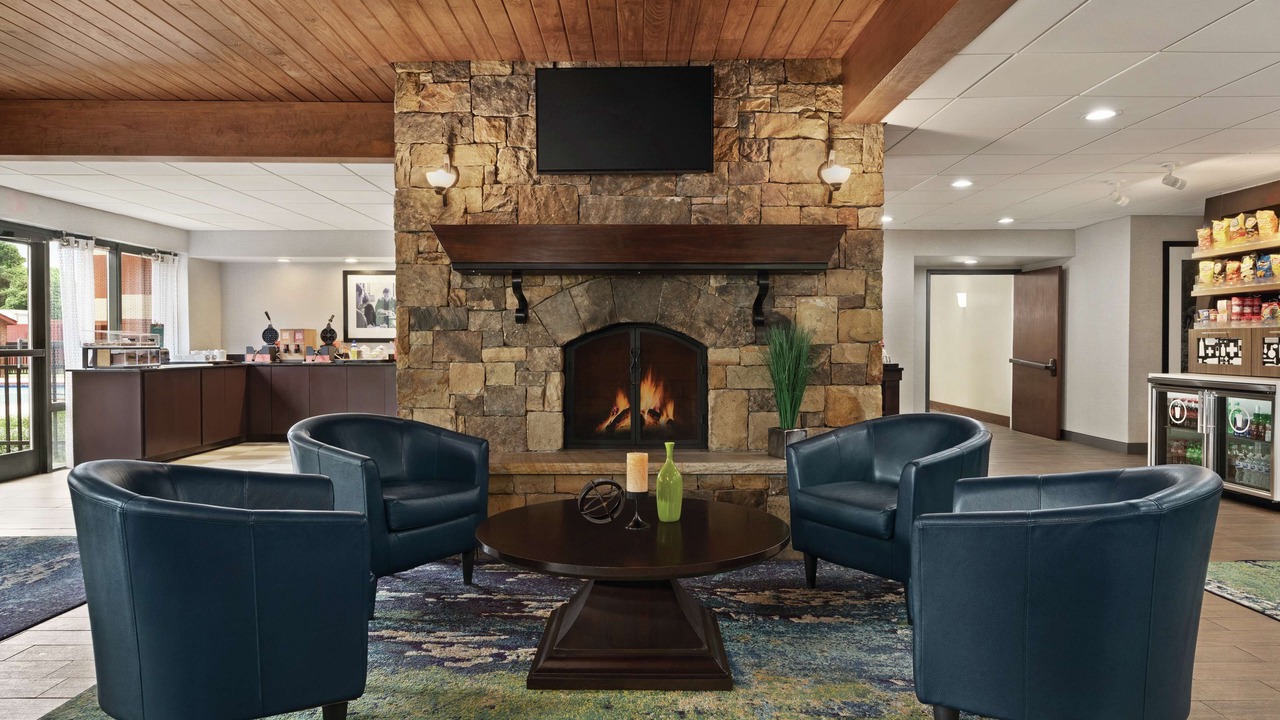 Photo of Livingroom in Stone Mountain