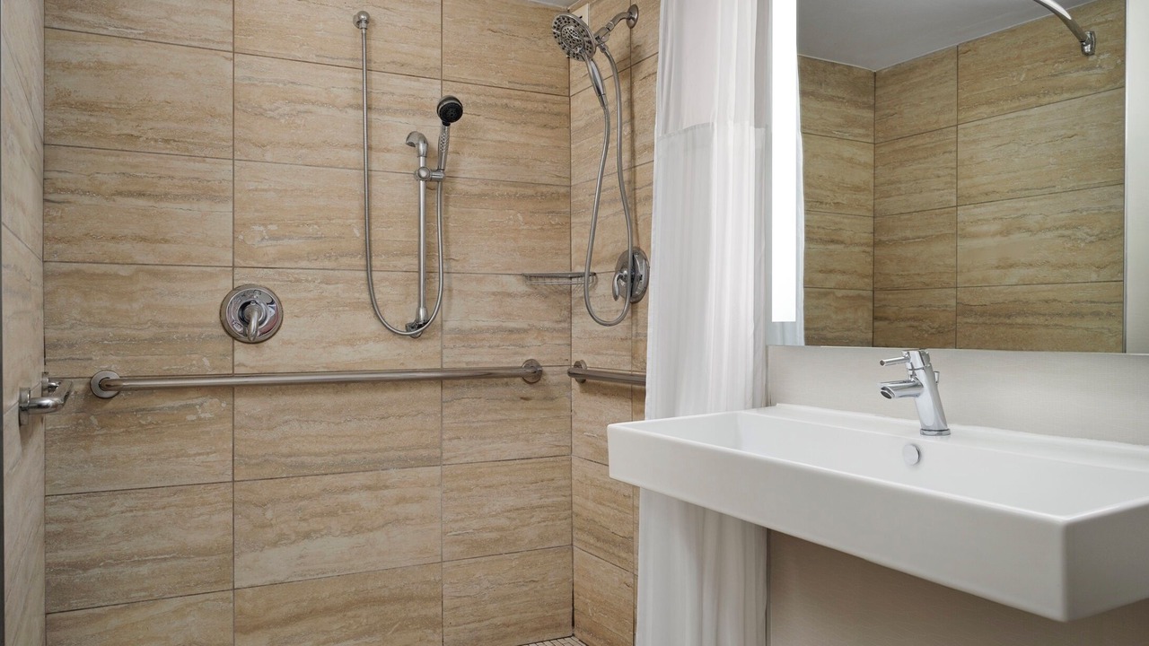 Photo of Bathroom in Merry Oaks