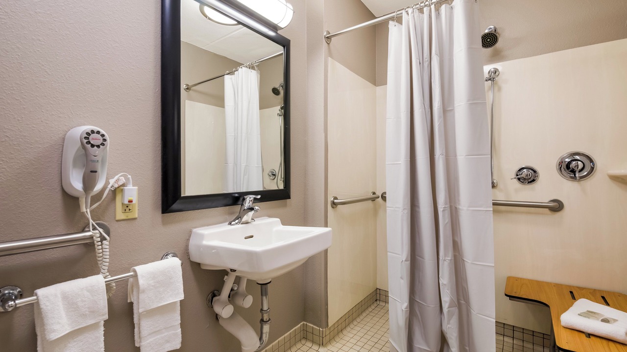 Photo of Bathroom in Larkwood