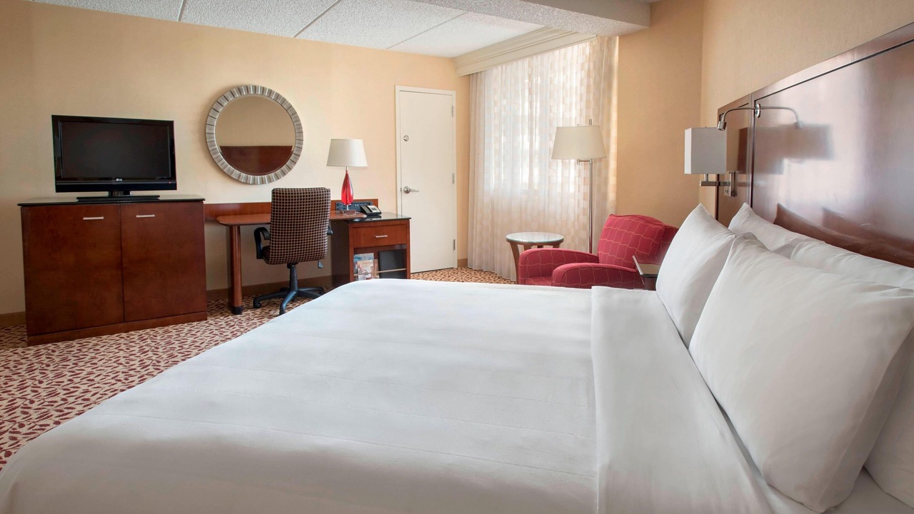 Photo of Bedroom in East Garden City