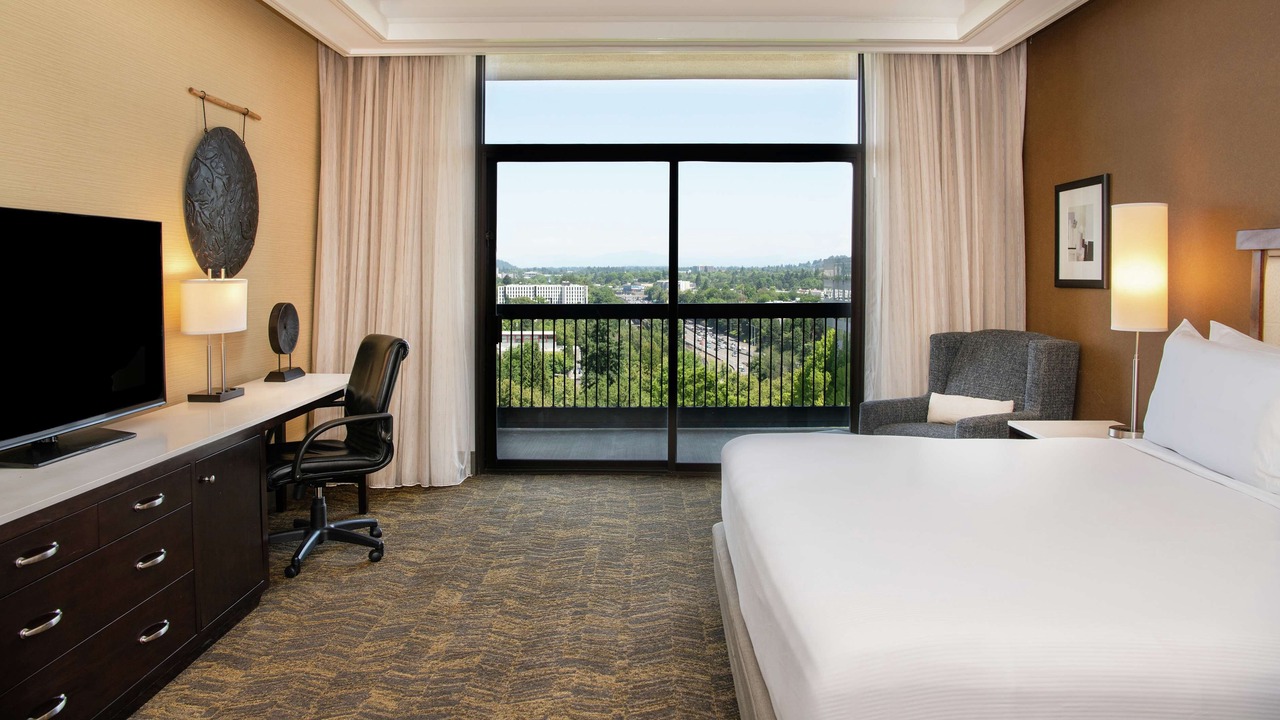 Photo of Bedroom in Lloyd District