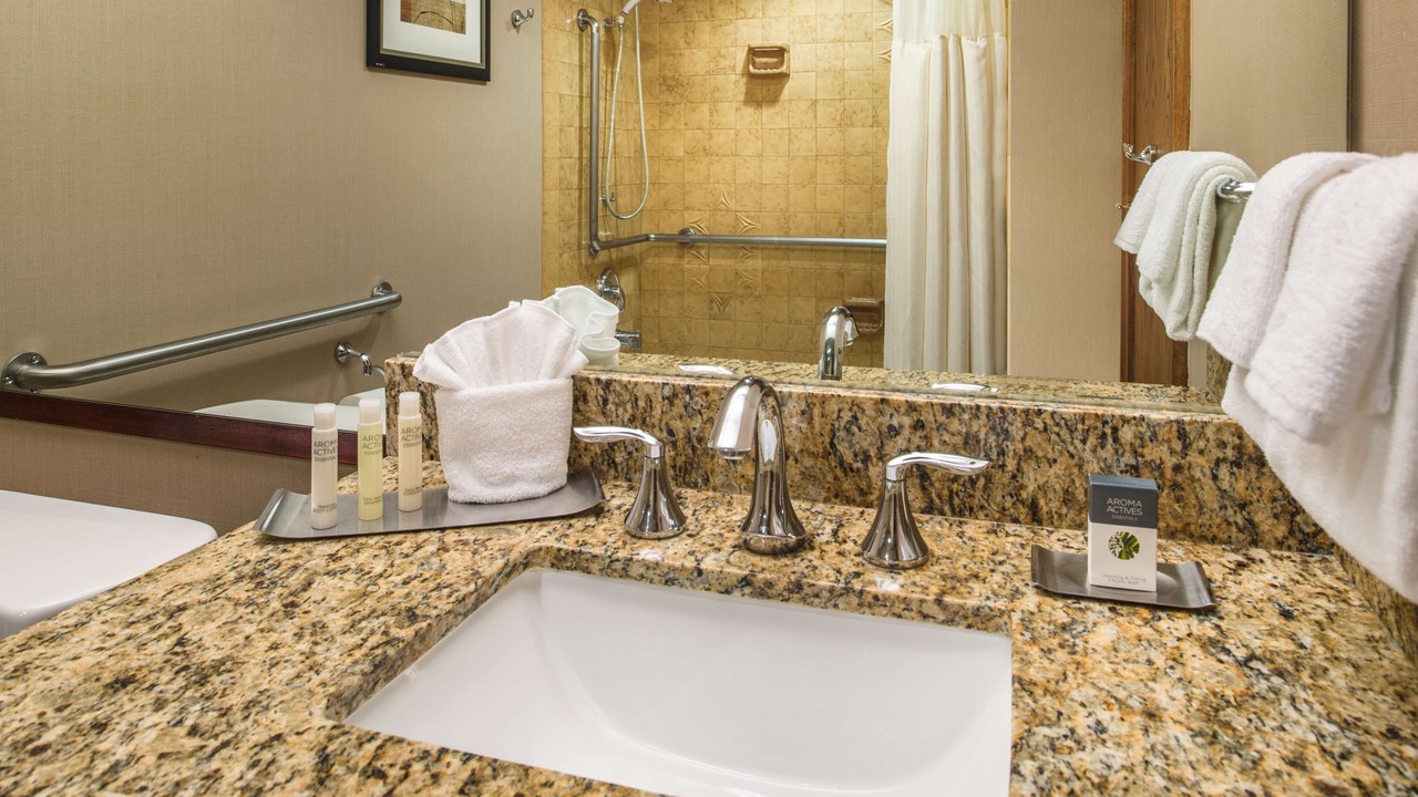 Photo of Bathroom in Lloyd District
