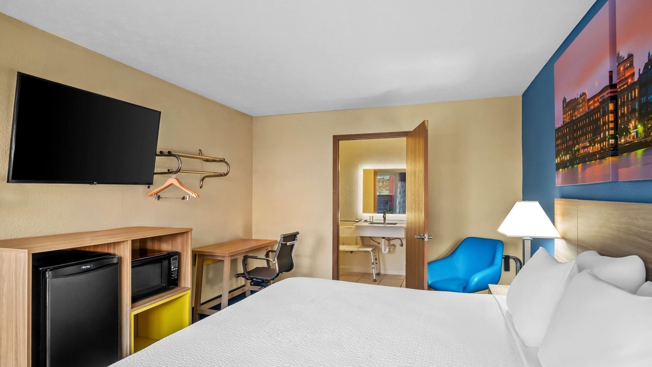 Photo of Bedroom in Mount Vernon