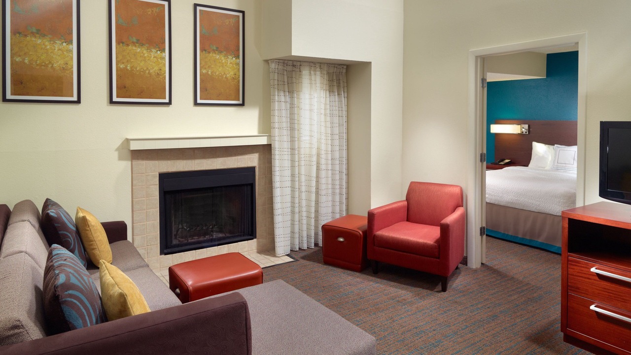 Photo of Livingroom in Merry Oaks