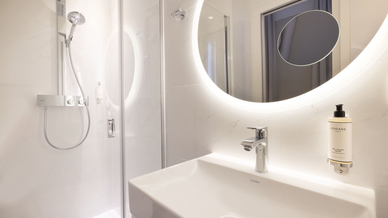 Photo of Bathroom in Quartier de la Place-Vendome