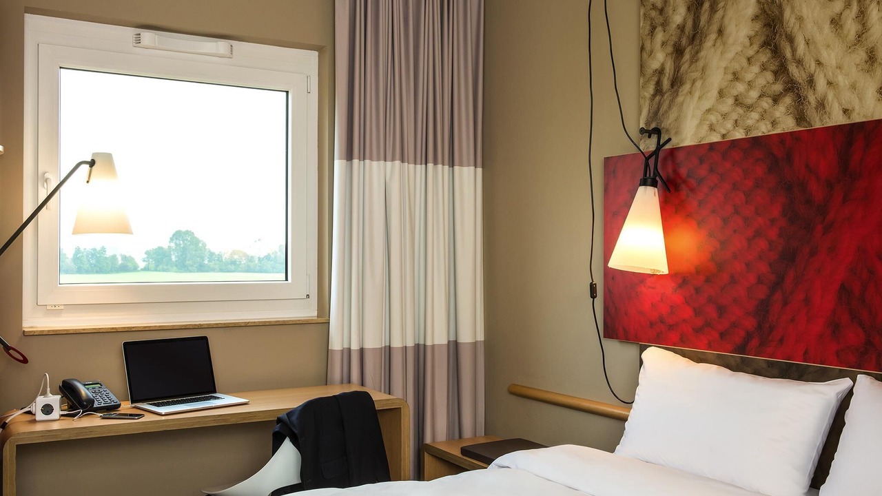 Photo of Bedroom in Fontaine-Notre-Dame