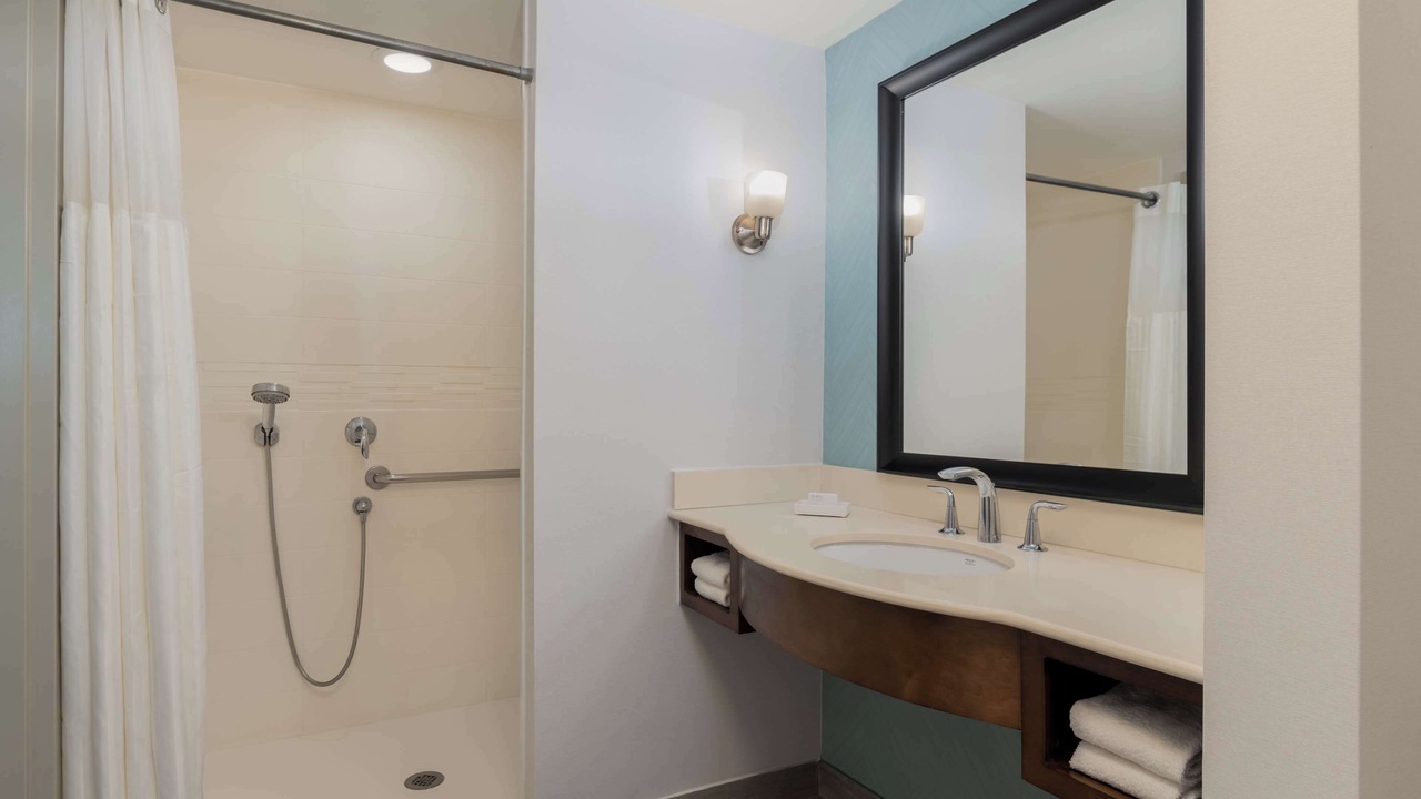 Photo of Bathroom in Ortona Park