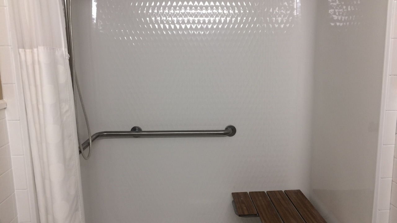 Photo of Bathroom in Jasper