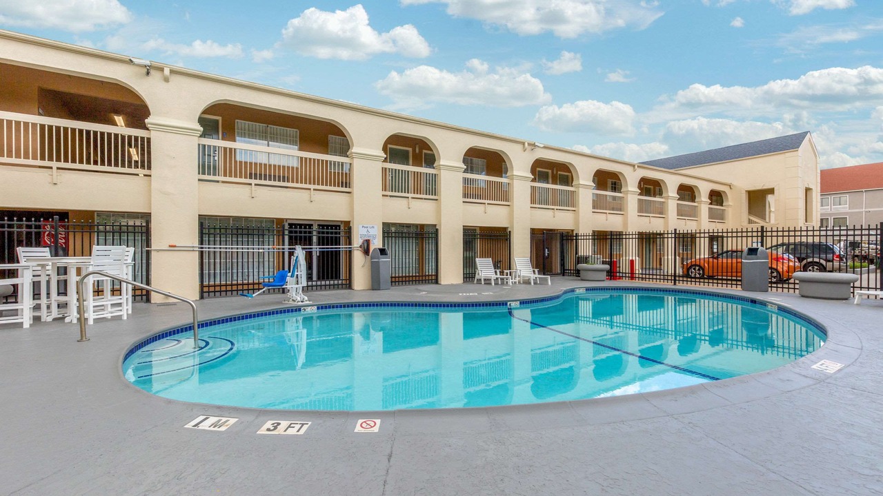 Photo of Outdoor in Clute