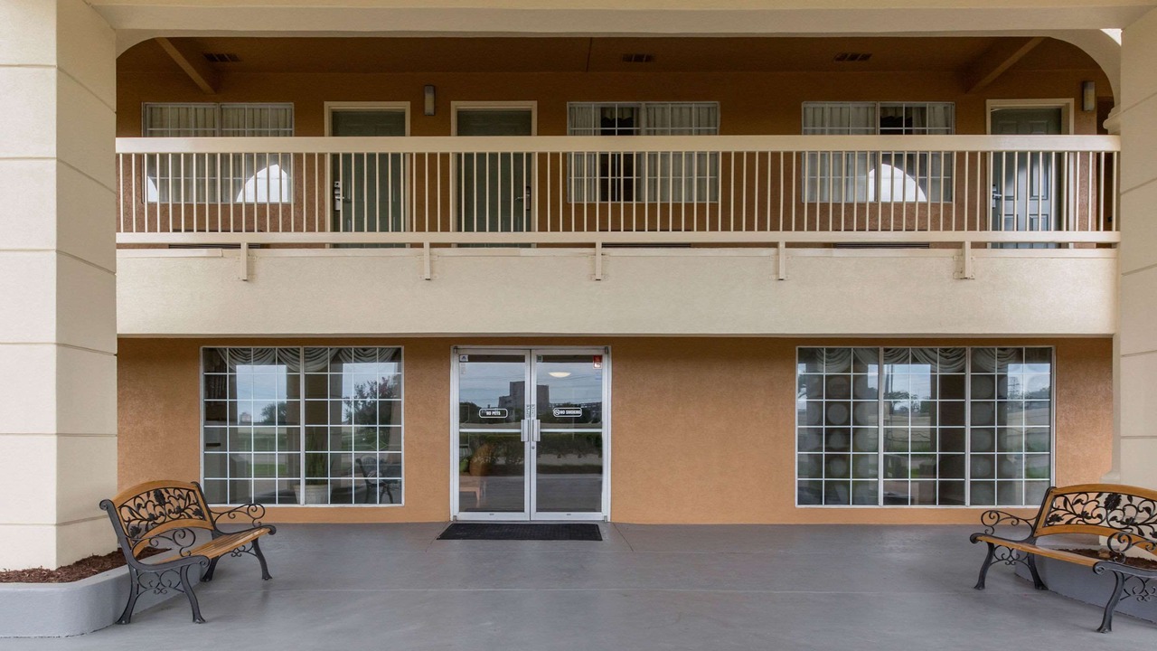 Photo of Outdoor in Clute