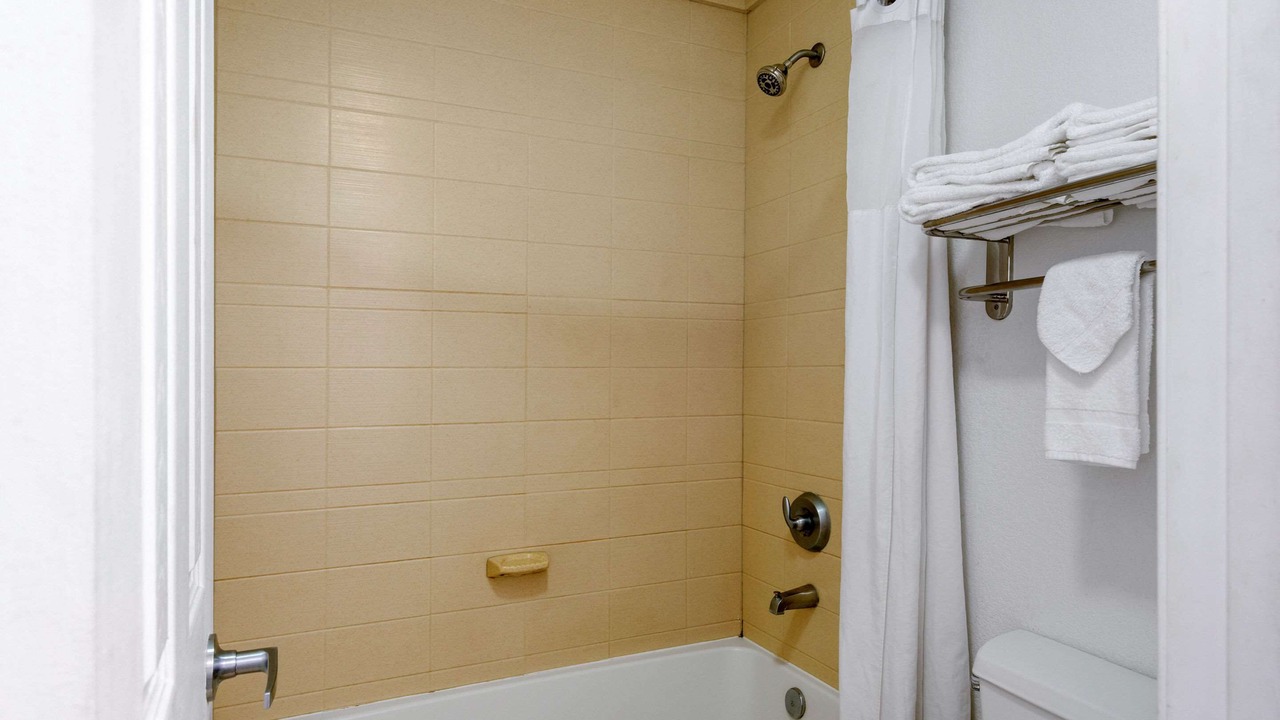 Photo of Bathroom in Clute