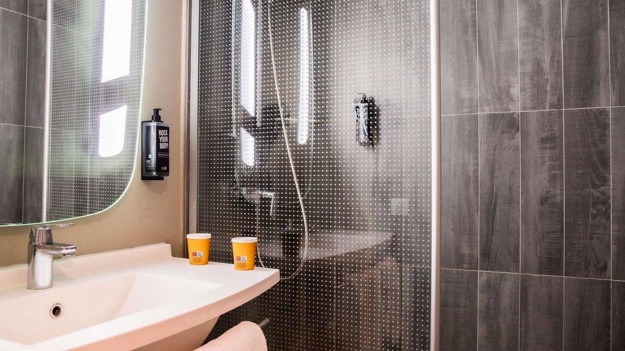 Photo of Bathroom in 12th Arrondissement