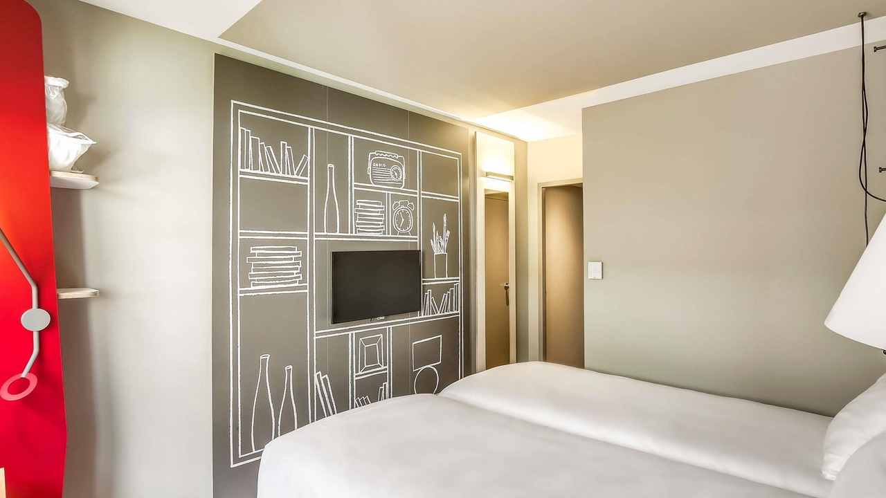 Photo of Bedroom in 12th Arrondissement