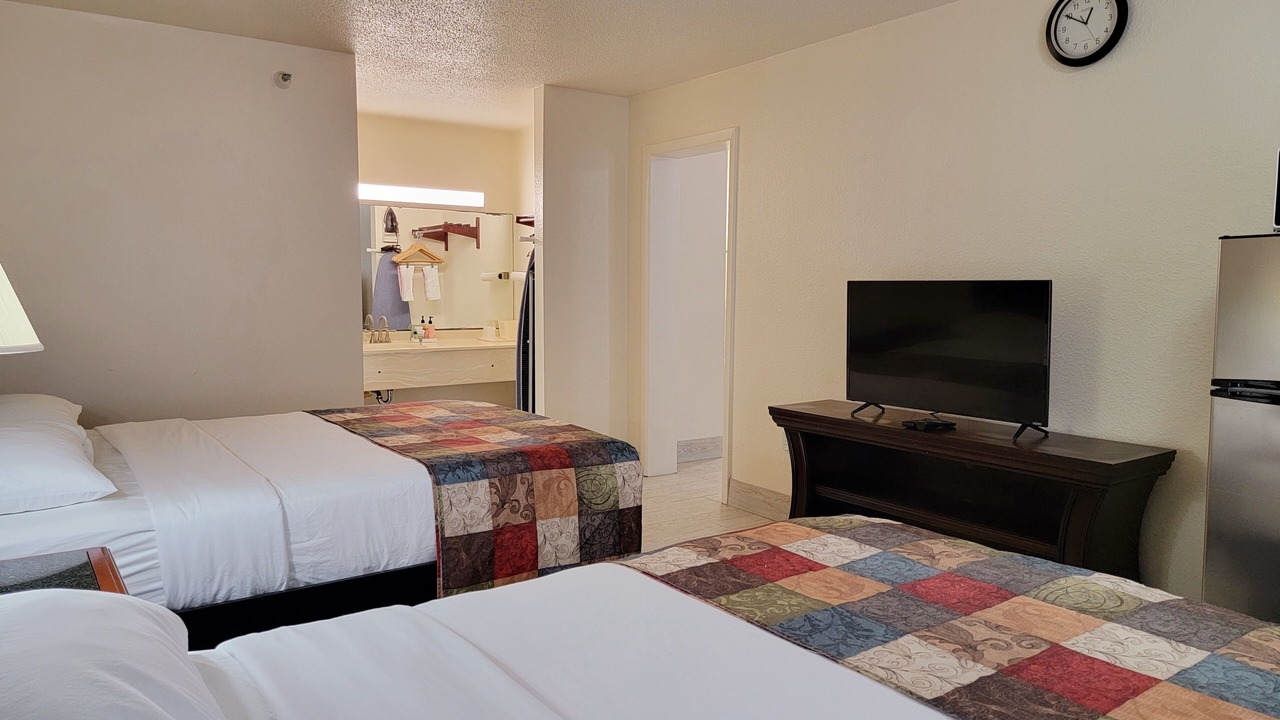 Photo of Bedroom in Palmetto Dunes