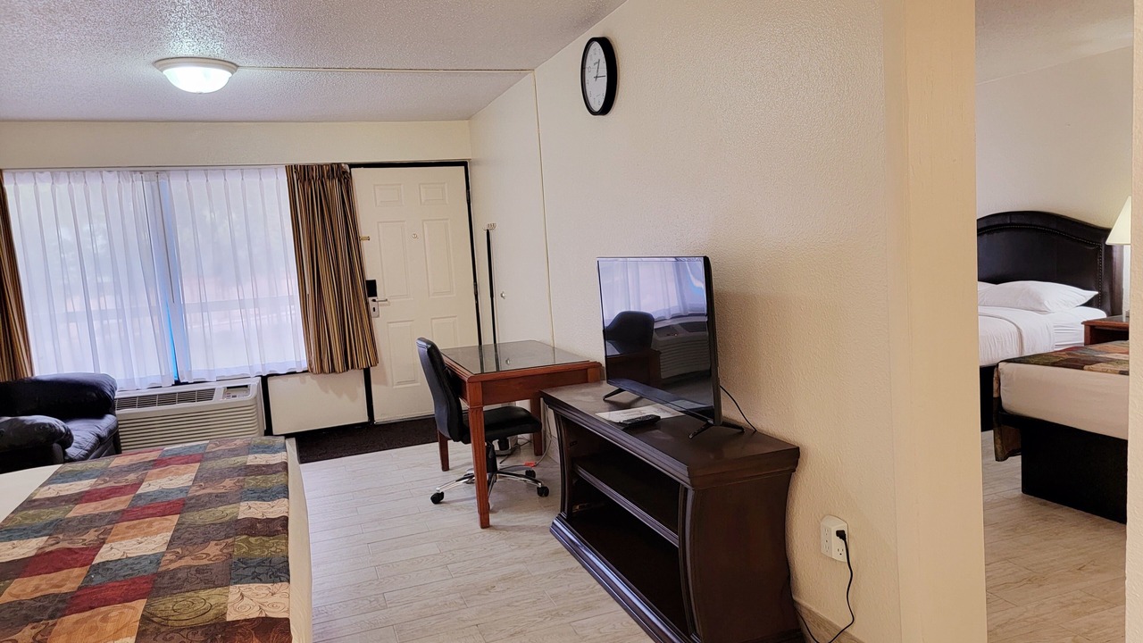 Photo of Bedroom in Palmetto Dunes