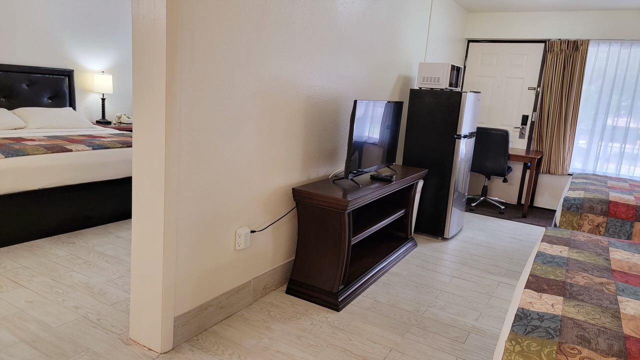 Photo of Bedroom in Palmetto Dunes