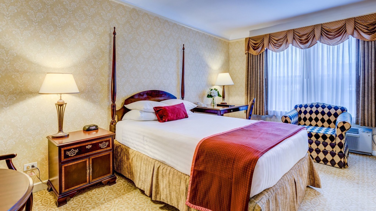 Photo of Bedroom in Oak Park