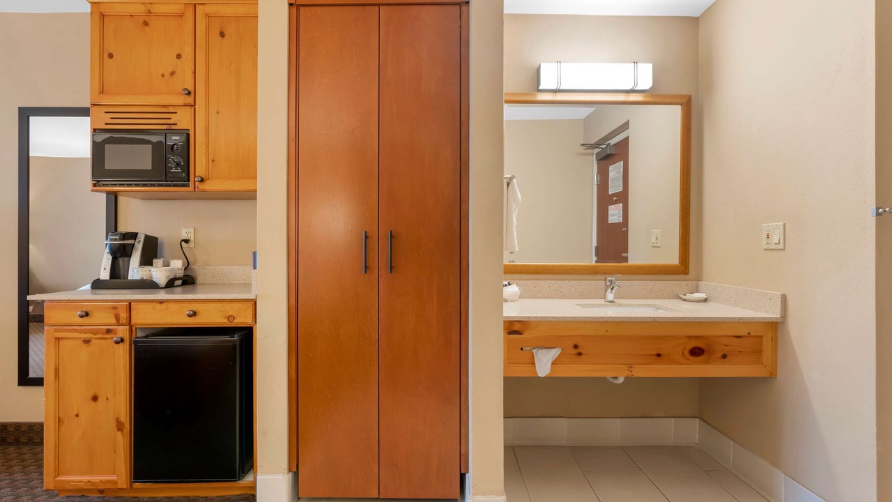 Photo of Others in Altamont