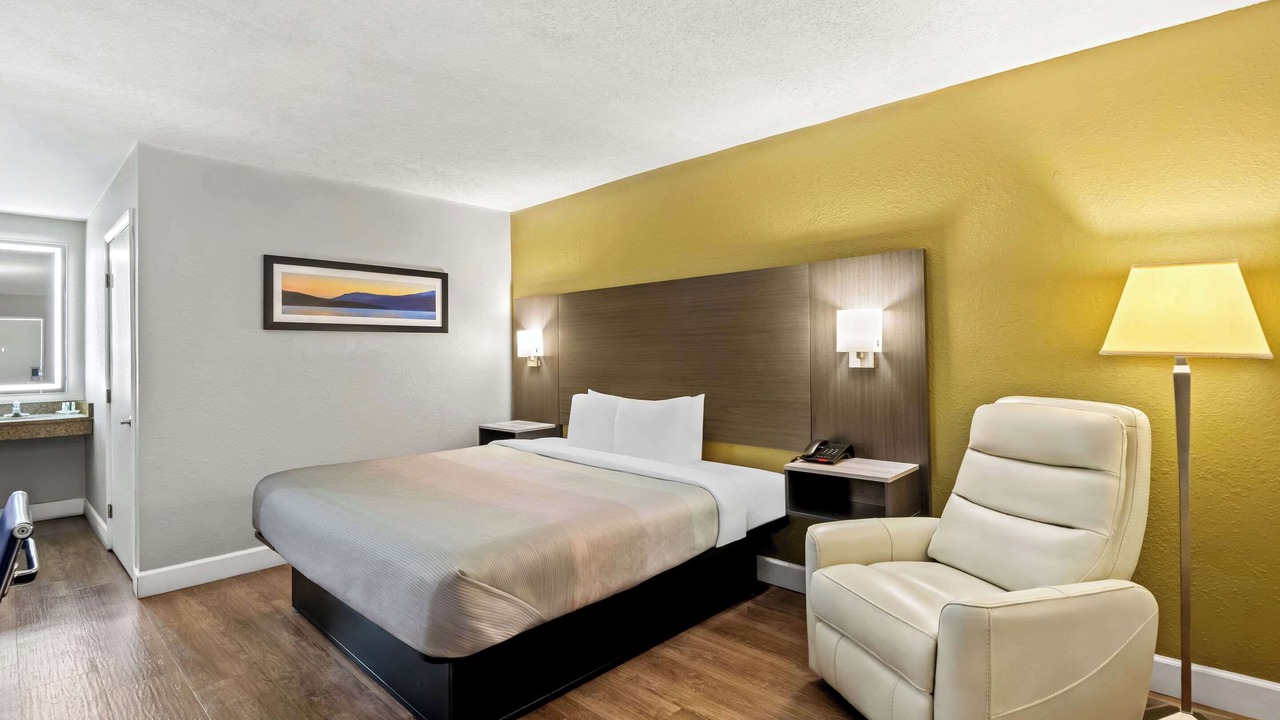 Photo of Bedroom in Orange City