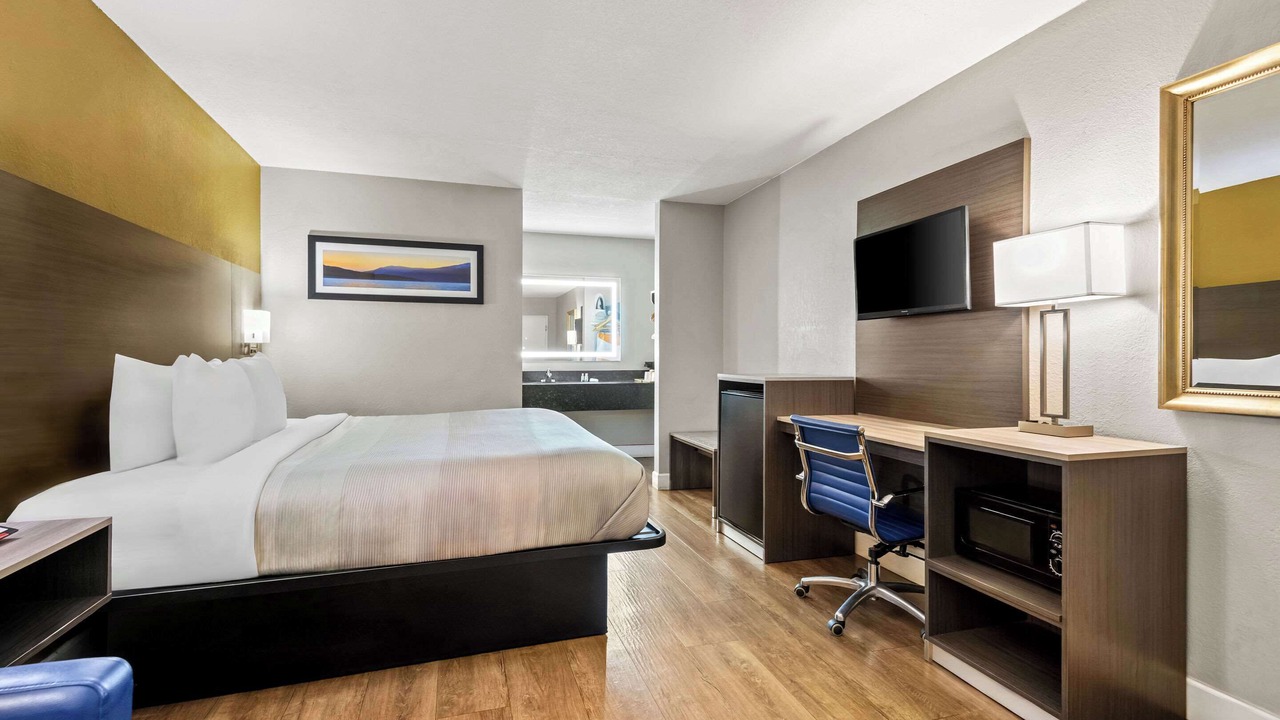 Photo of Bedroom in Orange City