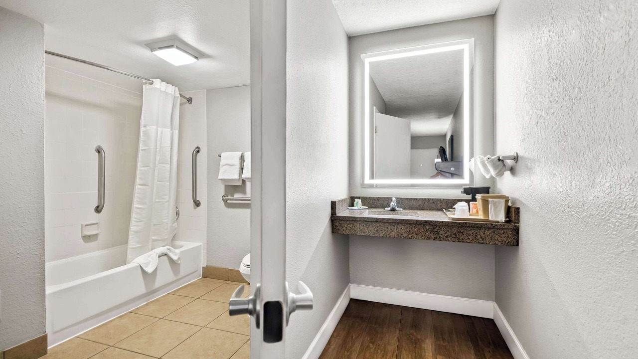 Photo of Bedroom in Orange City